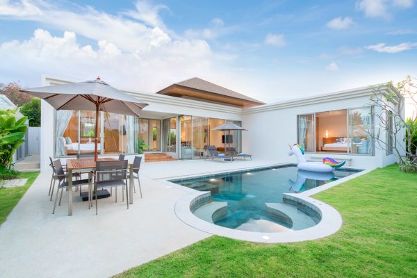 Cost of Concrete Pool Deck Installation in Shawnee
