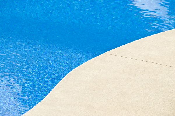 Cost of Pool Deck Construction in Shawnee