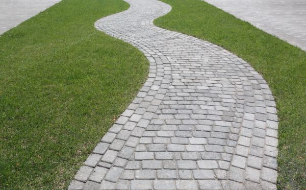 Cost of Walkway Paving in Shawnee