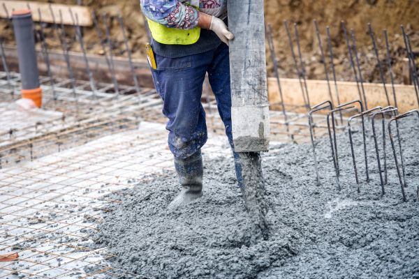 Cost of Yard Concrete Construction in Shawnee